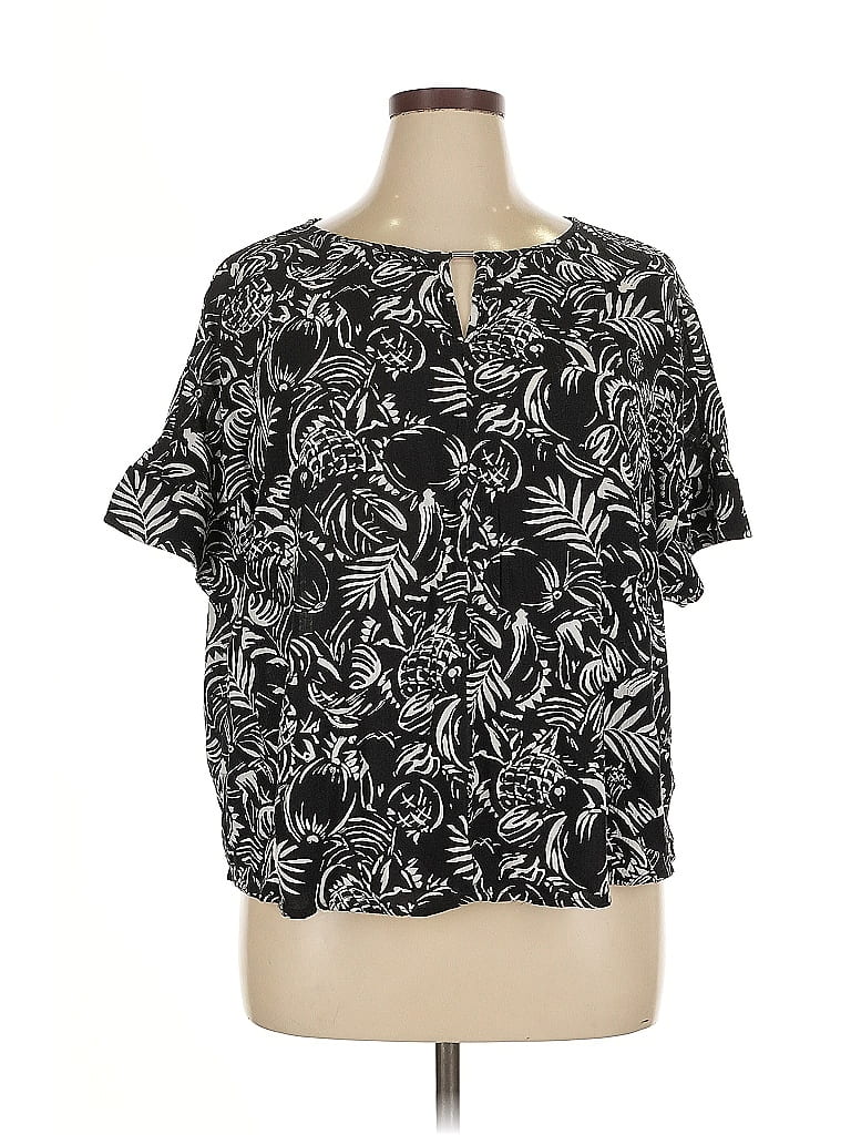 Pre-owned Chico's Short Sleeve Blouse In Black