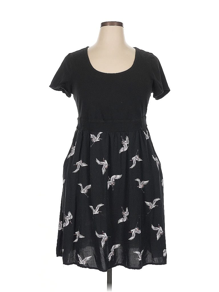 Pre-owned Torrid Casual Dress In Black