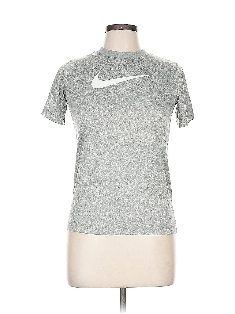 Pre-owned Nike Active T-shirt In Silver