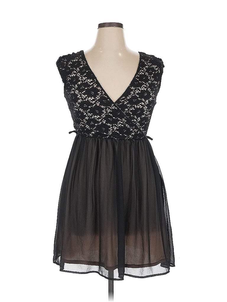 Click to view more detailed imagery on our partner's website Pre-owned Mystic Cocktail Dress In Black