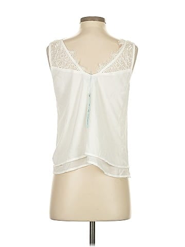 She + Sky Sleeveless Blouse (view 2)