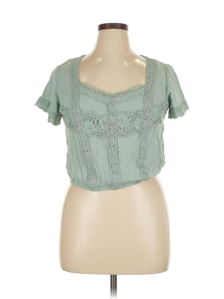 Click to view more detailed imagery on our partner's website Pre-owned Self Esteem Short Sleeve Blouse In Green