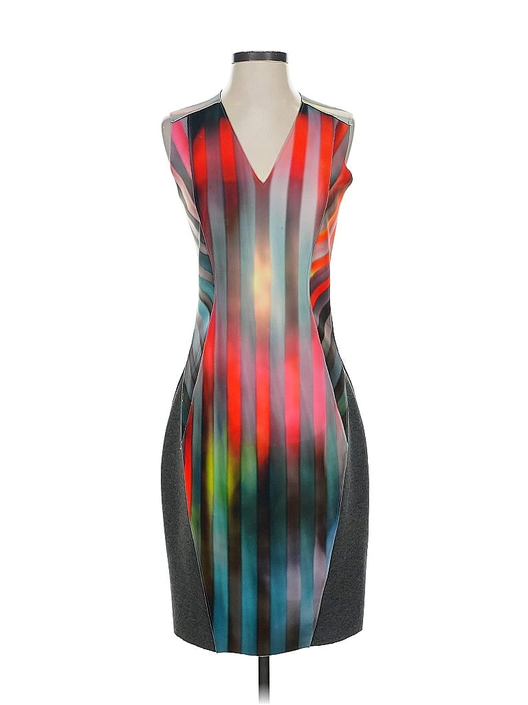 Click to view more detailed imagery on our partner's website Pre-owned Elie Tahari Cocktail Dress In Gray