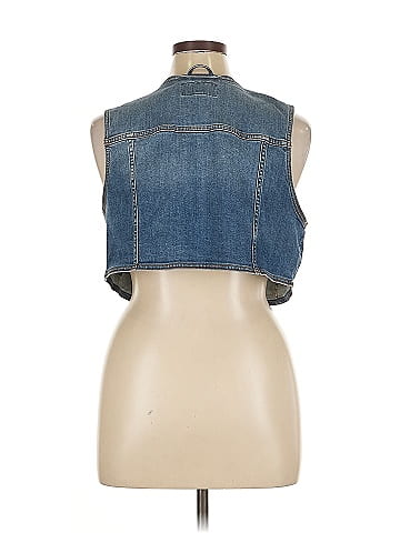Torrid Sleeveless Button-Down Shirt (view 2)