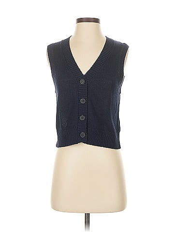 Gap Sleeveless Button-Down Shirt (view 1)