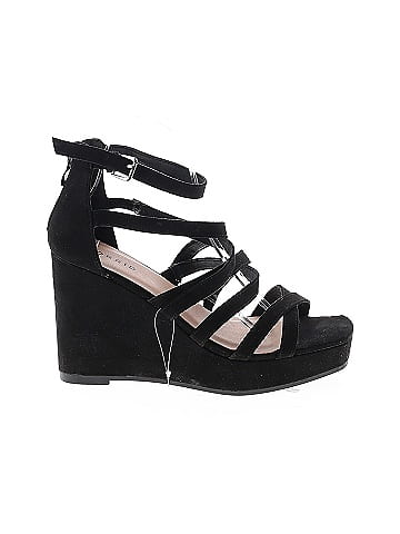 Torrid Wedges (view 1)