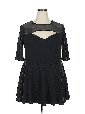 Torrid 3/4 Sleeve Top (view 1)