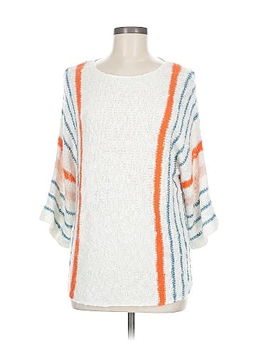 Dokotoo Poncho (view 1)