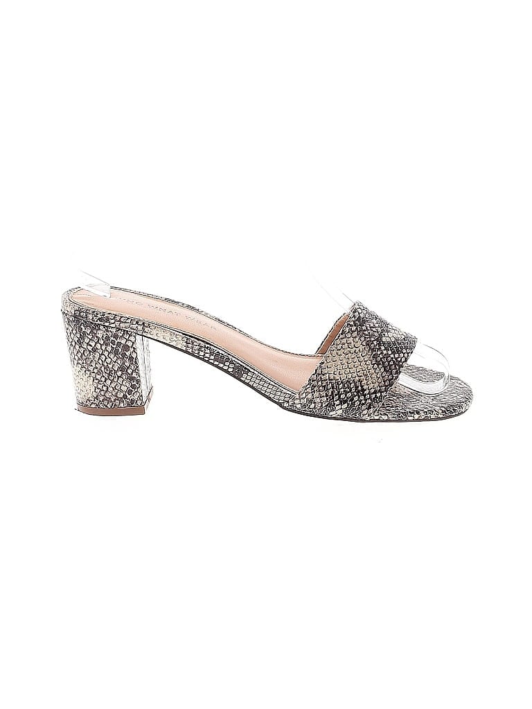 Pre-owned Who What Wear Sandals In Gray