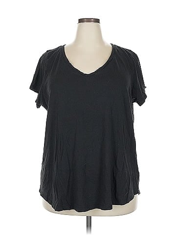 Torrid Short Sleeve T-Shirt (view 1)