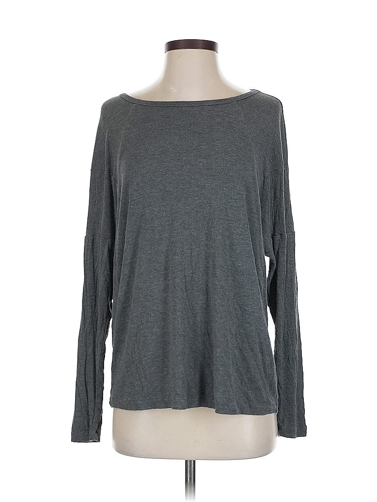 Click to view more detailed imagery on our partner's website Pre-owned Cabi Long Sleeve T-shirt In Gray