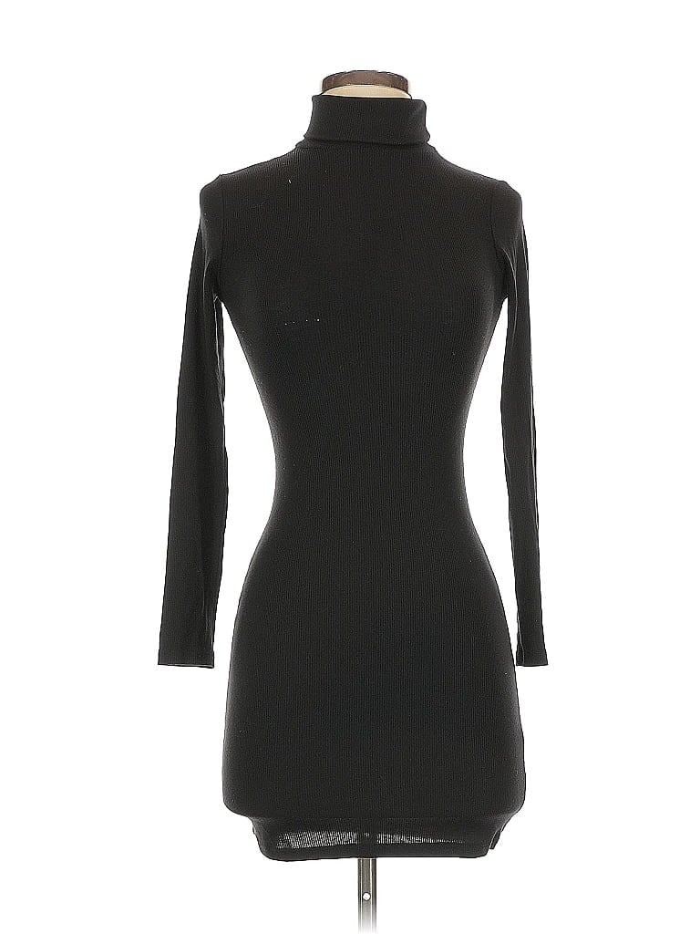 Click to view more detailed imagery on our partner's website Pre-owned Lulus Casual Dress In Black
