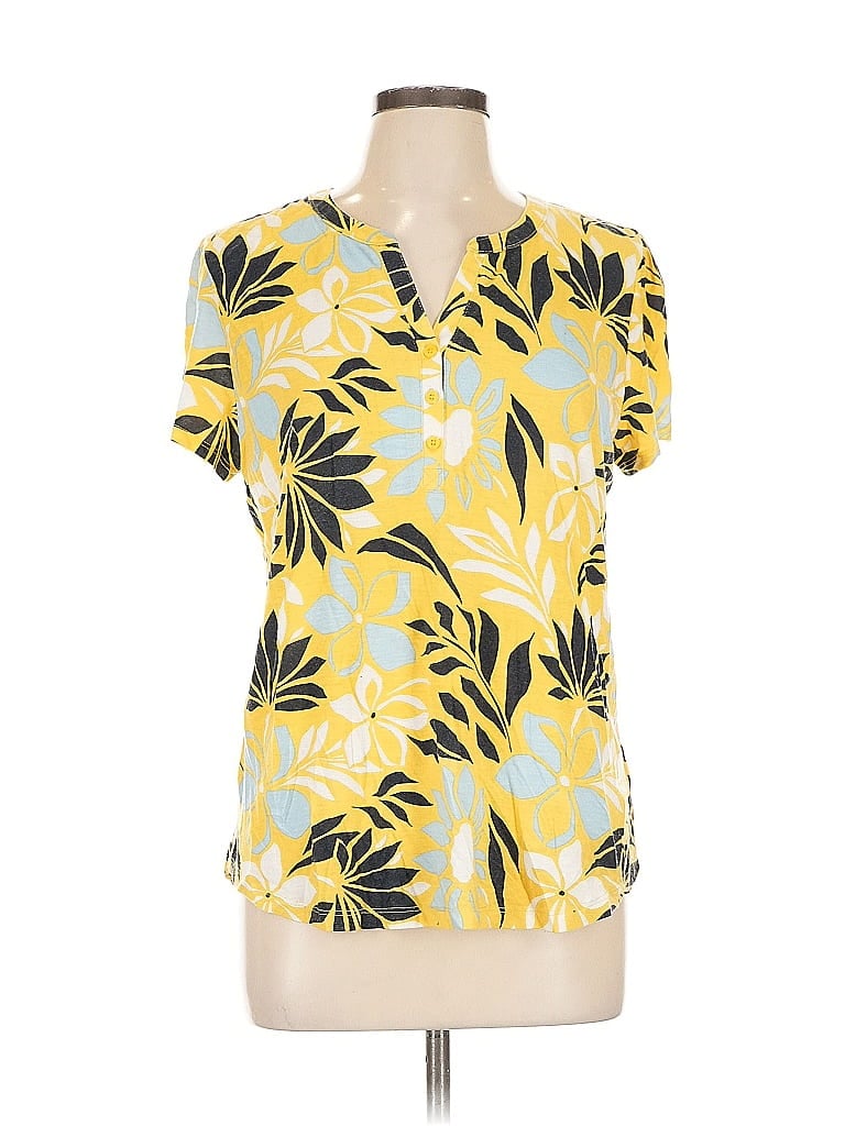 Click to view more detailed imagery on our partner's website Pre-owned Liz Claiborne Short Sleeve Henley Shirt In Yellow