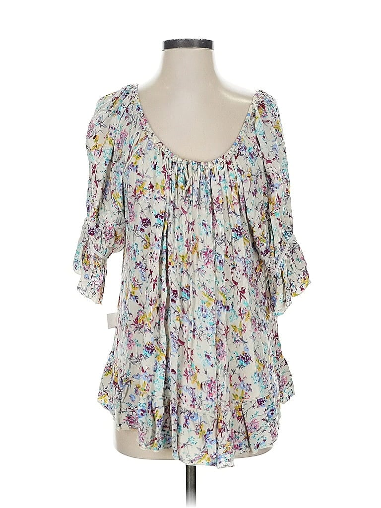 Click to view more detailed imagery on our partner's website Pre-owned Easel 3/4 Sleeve Blouse In White