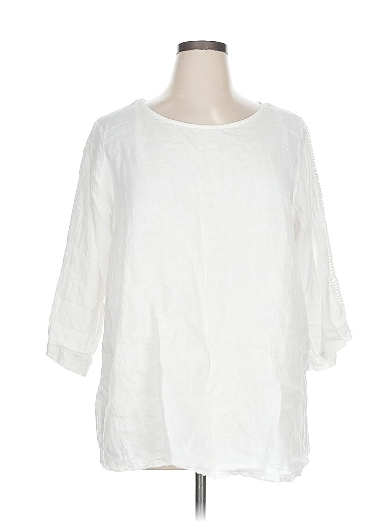 Click to view more detailed imagery on our partner's website Pre-owned Terzo Millenio 3/4 Sleeve Top White Boatneck Tops