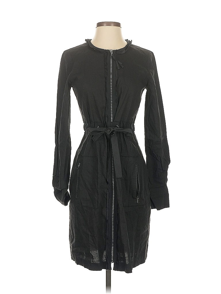 Click to view more detailed imagery on our partner's website Pre-owned Elie Tahari Casual Dress In Black