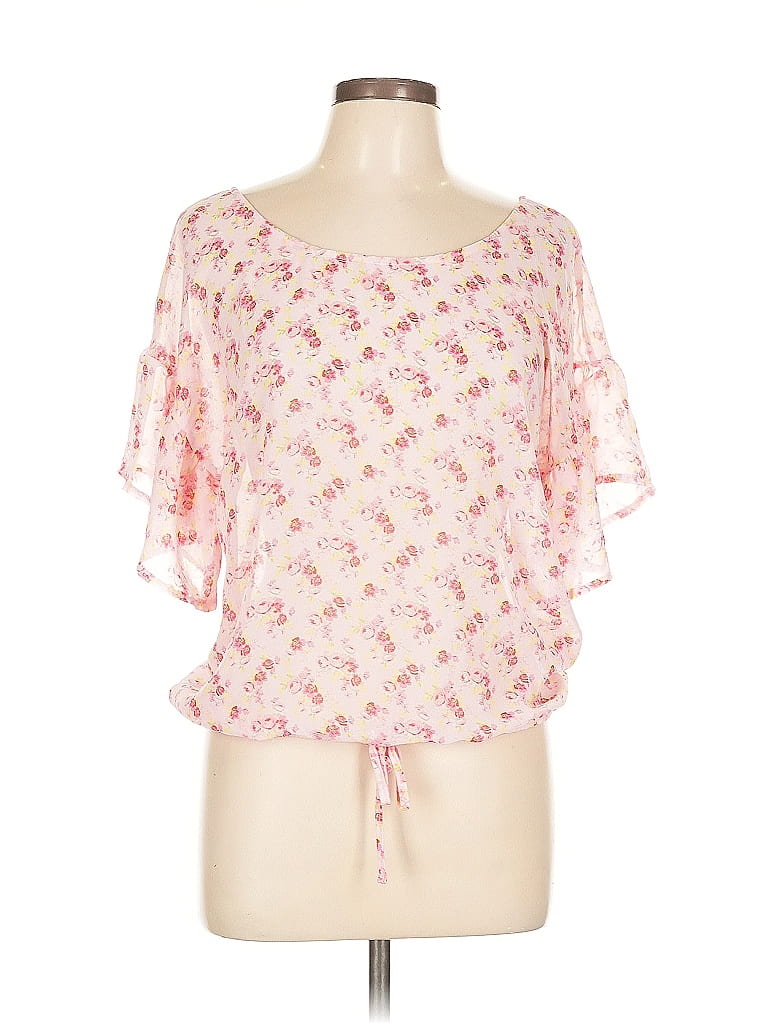 Click to view more detailed imagery on our partner's website Pre-owned Love + Joy By Fct Short Sleeve T-shirt In Pink