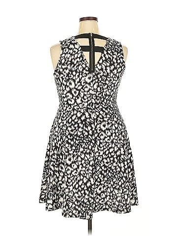 Xhilaration Casual Dress (view 2)