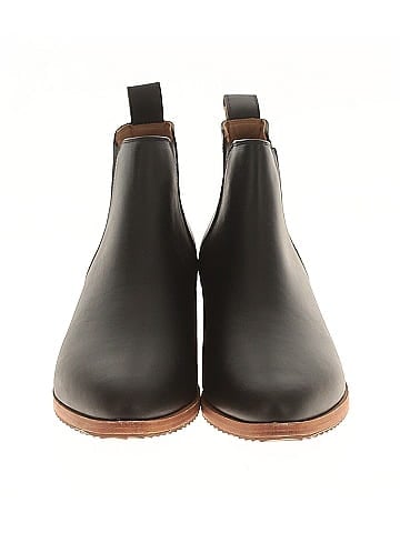 Nisolo Ankle Boots (view 2)