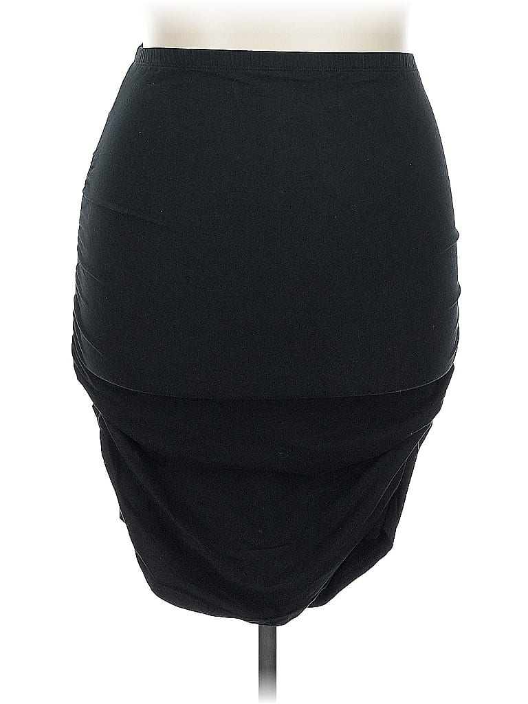 Pre-owned Torrid Casual Skirt In Black