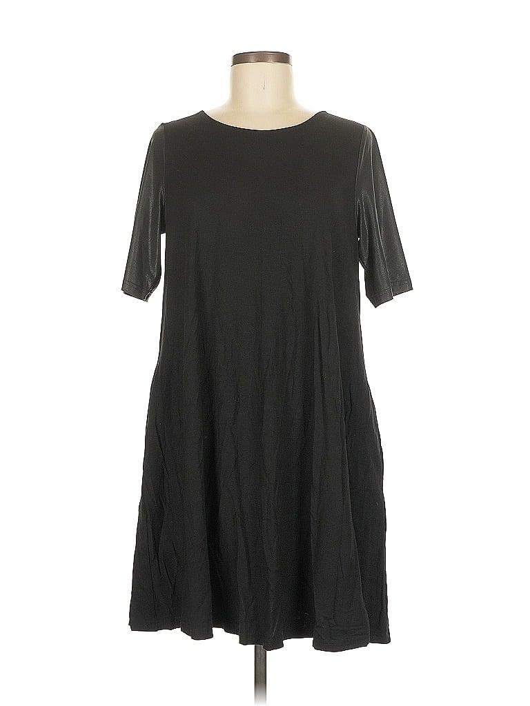 Agnes & Dora Short Sleeve T-shirt In Black