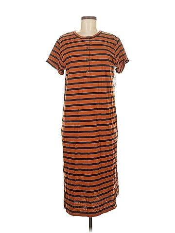 Old Navy Casual Dress (view 1)