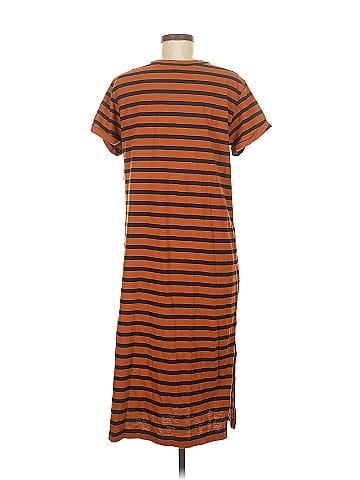 Old Navy Casual Dress (view 2)