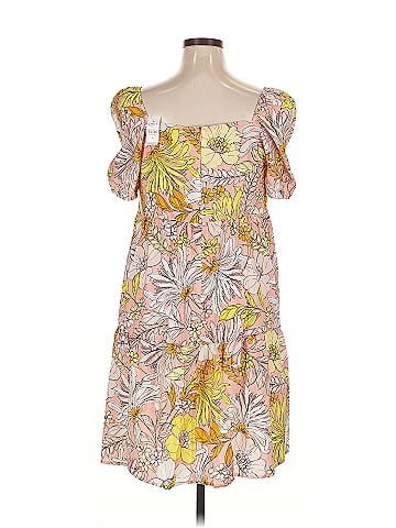 Ann Taylor LOFT Outlet Cocktail Dress (view 2)