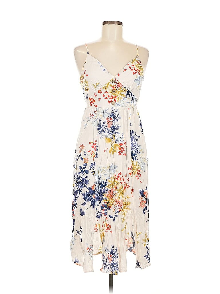 Click to view more detailed imagery on our partner's website Pre-owned One Clothing Casual Dress In White