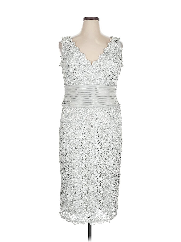Pre-owned Tadashi Cocktail Dress In Silver