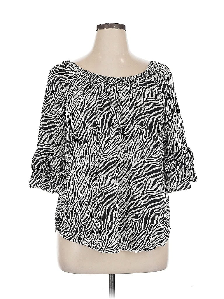 Click to view more detailed imagery on our partner's website Pre-owned Rafaella 3/4 Sleeve Blouse In Silver