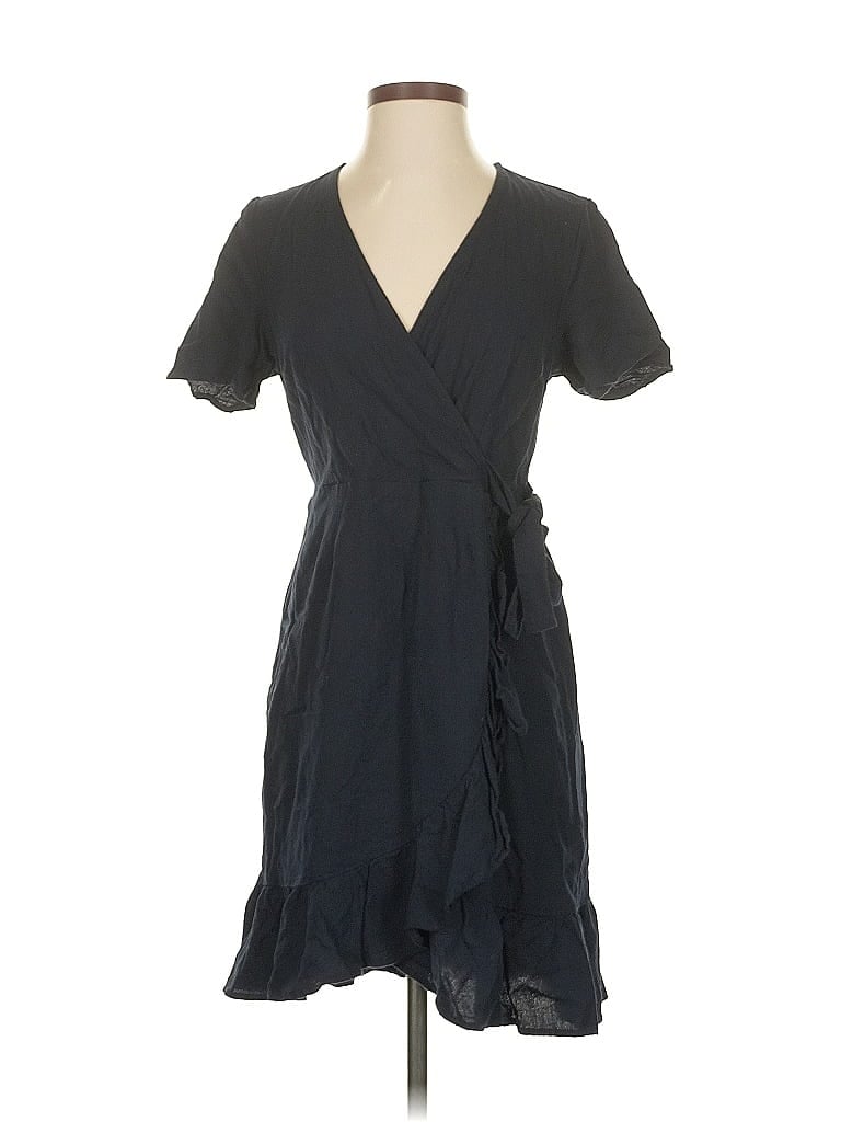 Click to view more detailed imagery on our partner's website Pre-owned Vero Moda Casual Dress In Gray