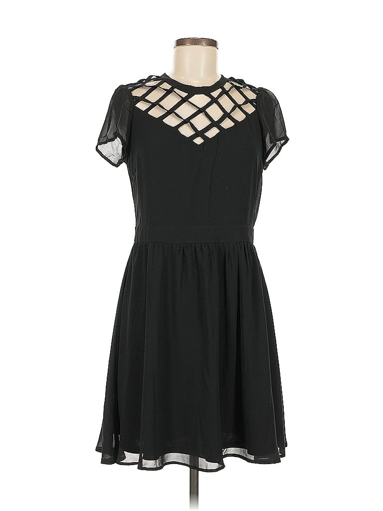 Pre-owned Xhilaration Casual Dress In Black