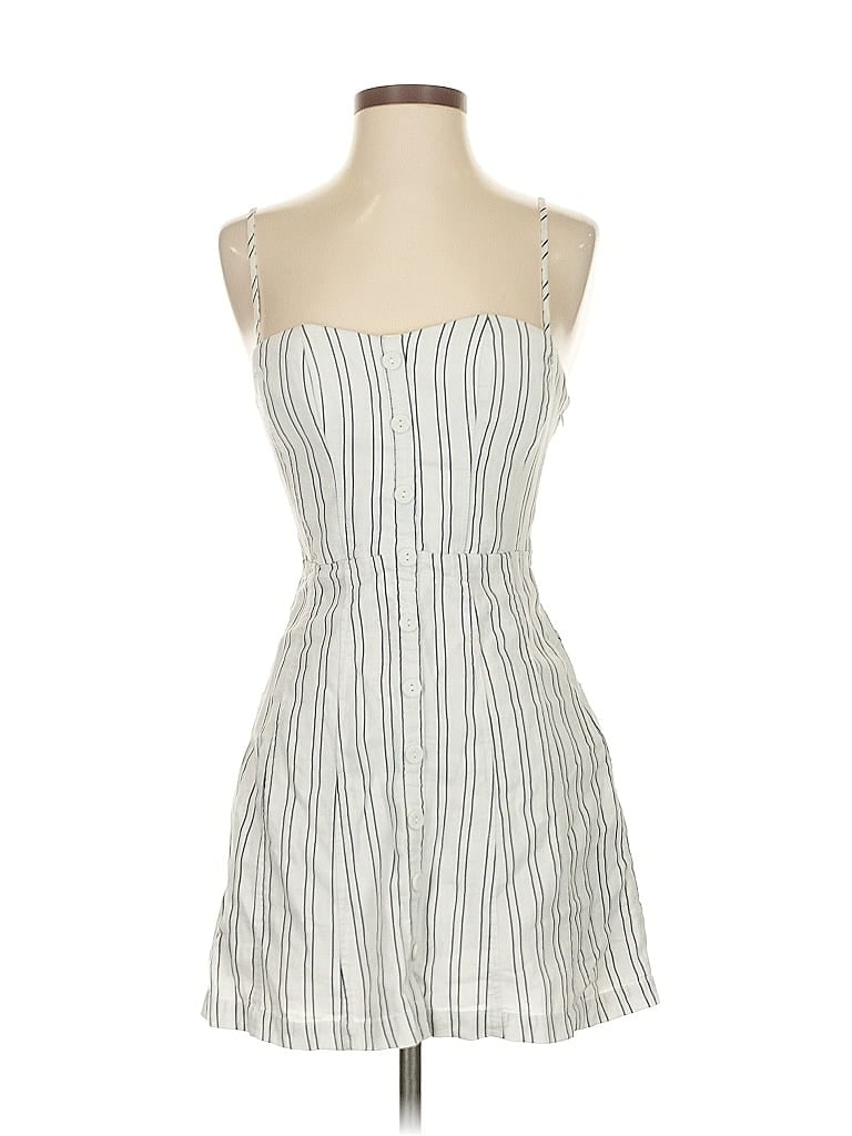 Pre-owned Kimchi Blue Casual Dress In White