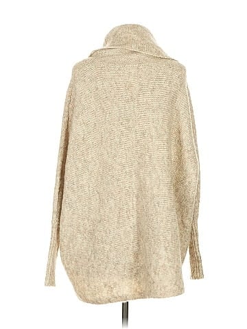 Jessica Simpson Poncho (view 2)