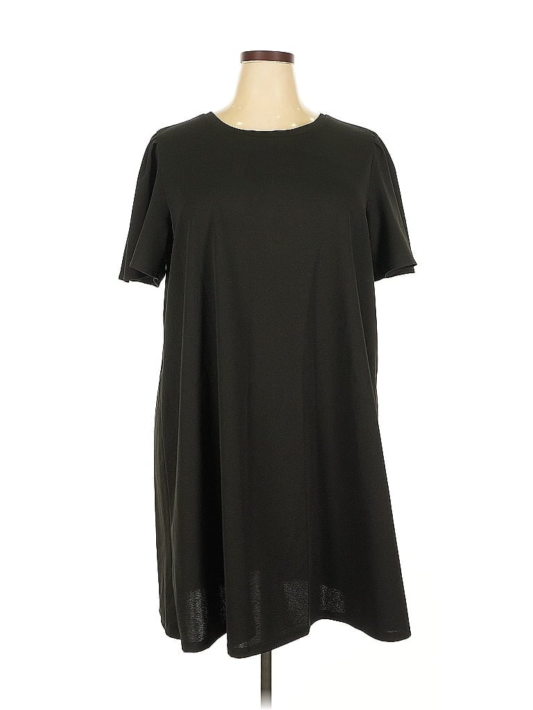 Pre-owned Emma & Michele Casual Dress In Black