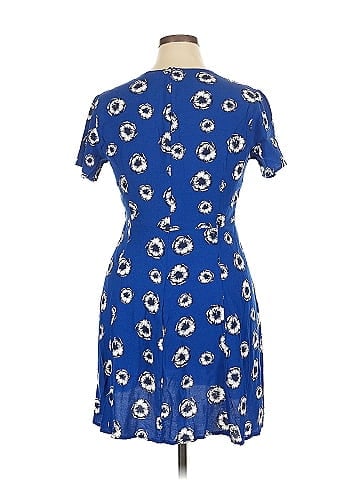 Gap Casual Dress (view 2)