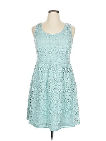 Ann Taylor LOFT Outlet Cocktail Dress (view 1)