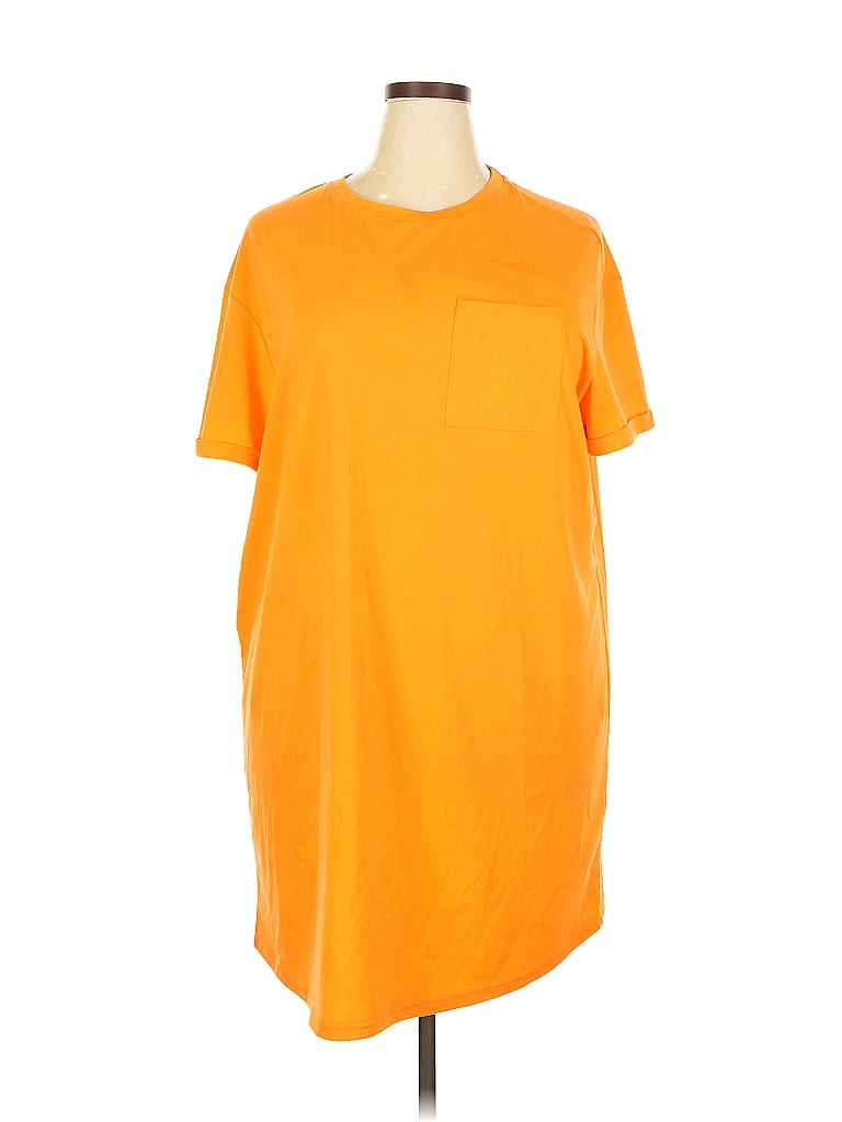 Pre-owned Shein Curve Short Sleeve T-shirt In Orange