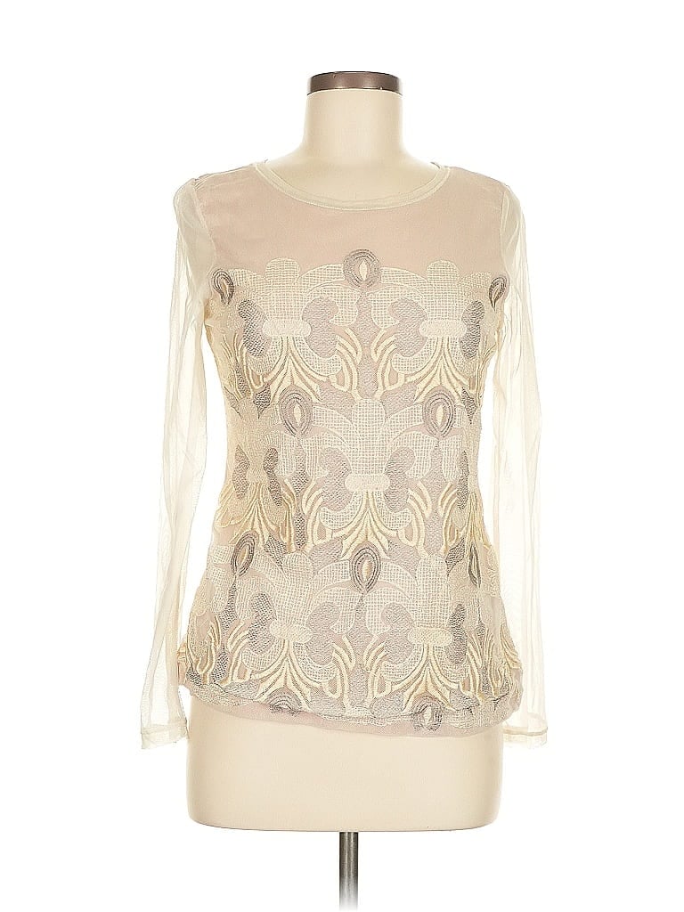 Click to view more detailed imagery on our partner's website Pre-owned Nic + Zoe Long Sleeve Blouse In White