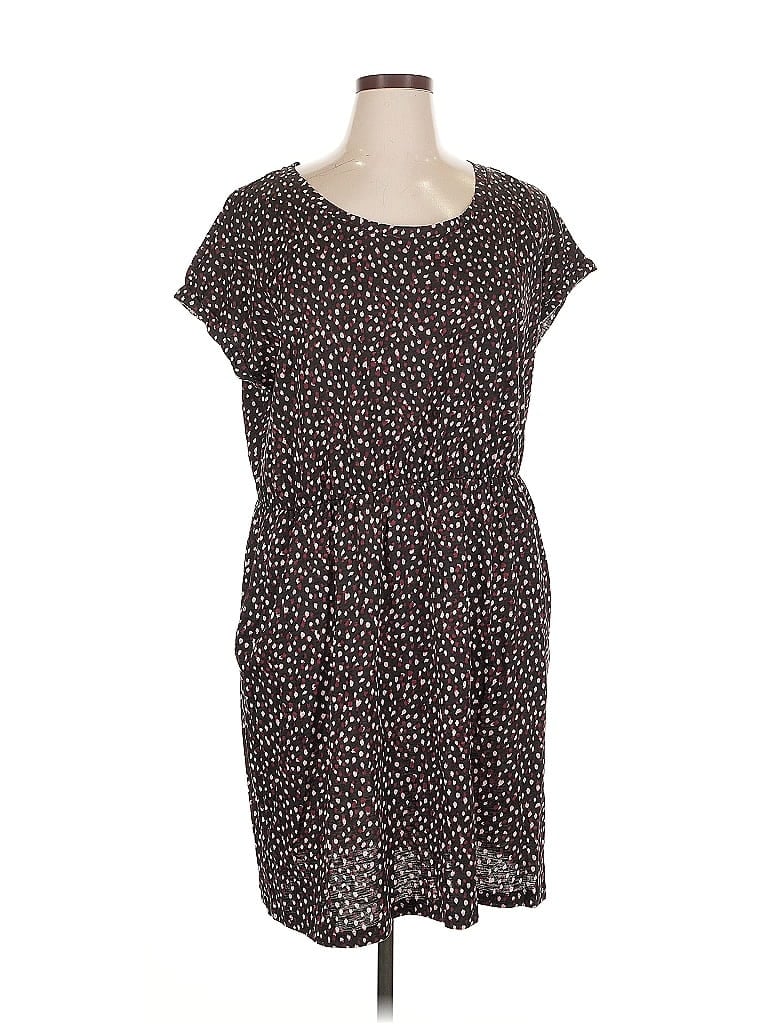 Click to view more detailed imagery on our partner's website Pre-owned H&m Casual Dress In Black