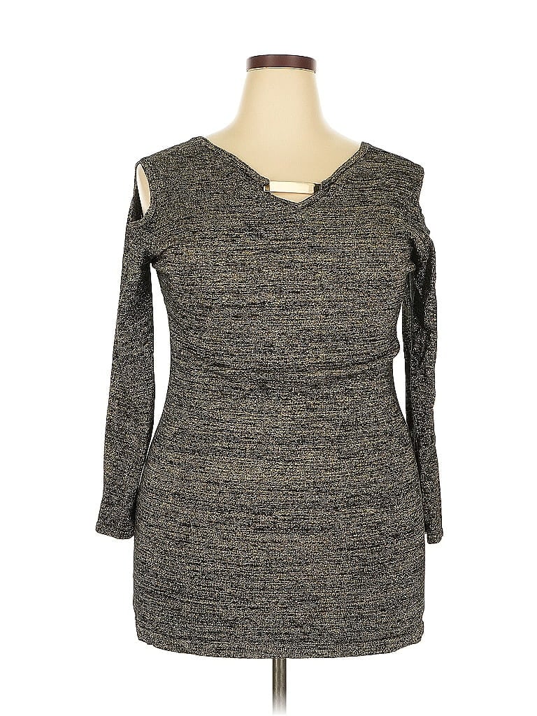 Click to view more detailed imagery on our partner's website Pre-owned Ashley Stewart Pullover Sweater In Gray