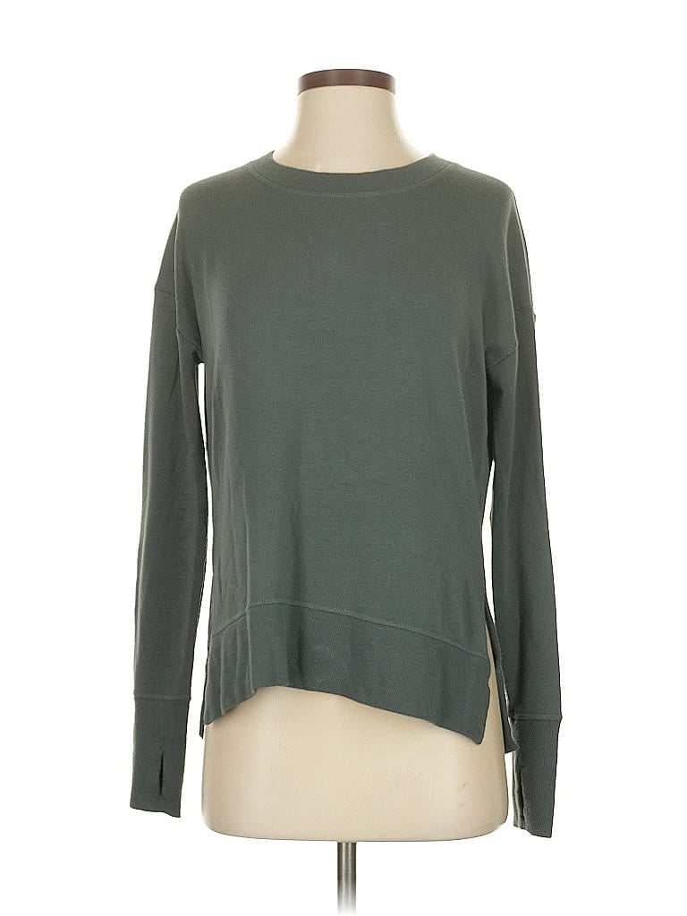 Pre-owned Athleta Long Sleeve T-shirt In Green