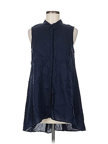 HD in Paris Sleeveless Button-Down Shirt (view 1)