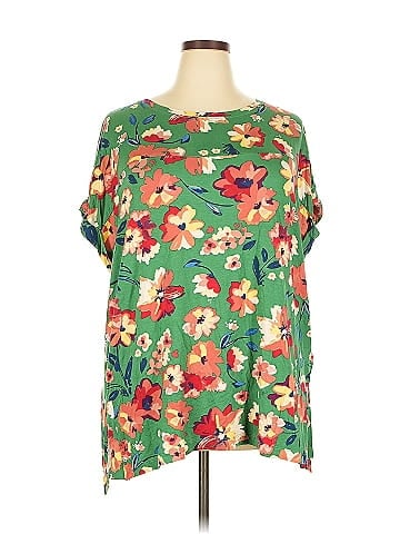 Lularoe Short Sleeve T-Shirt (view 1)
