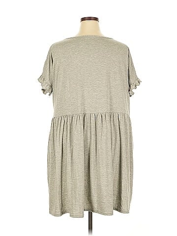 Boohoo Short Sleeve T-Shirt (view 2)