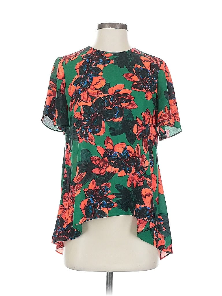 Pre-owned Vince Camuto Short Sleeve T-shirt In Green