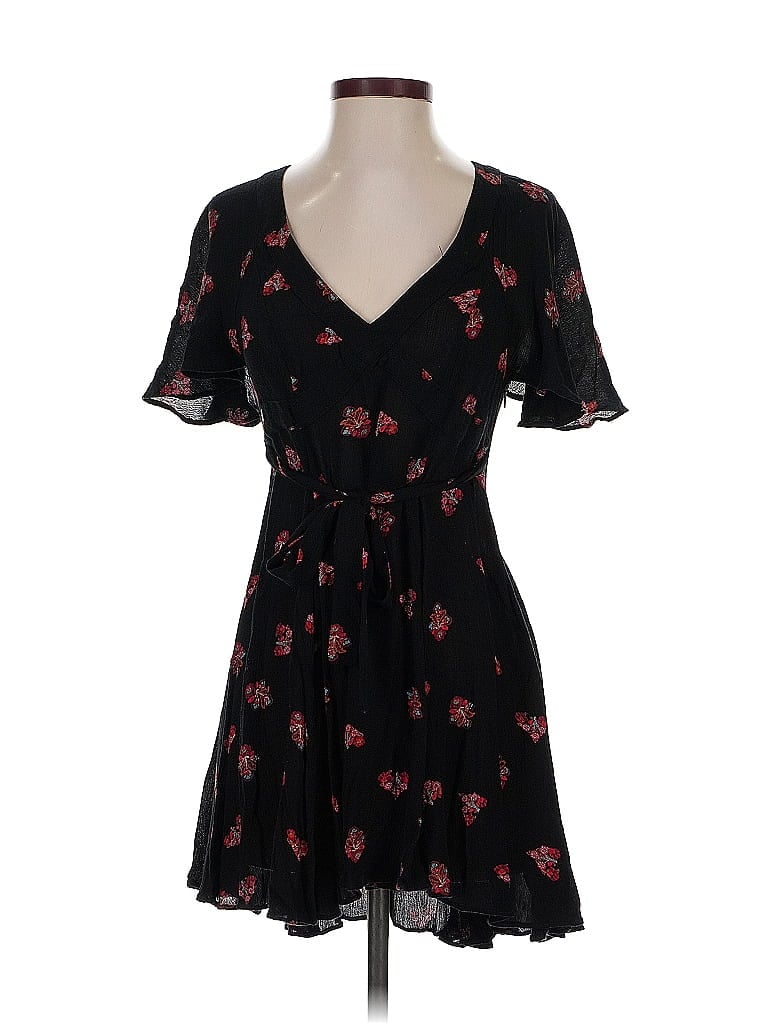 Pre-owned Kimchi Blue Casual Dress In Black
