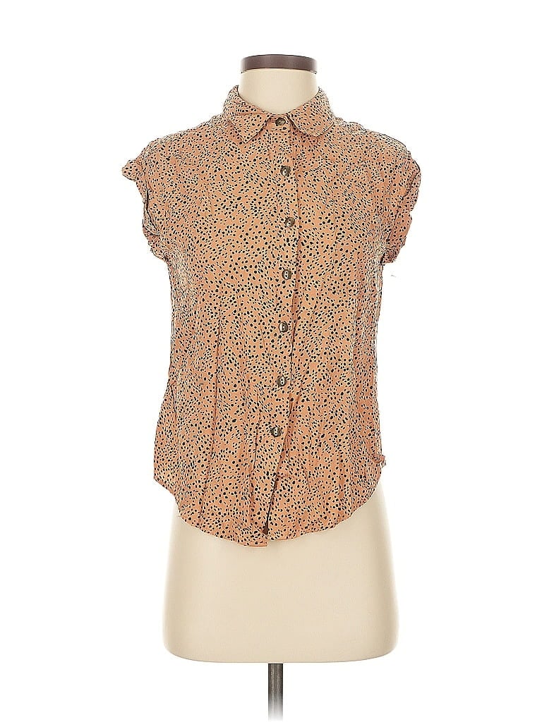 Click to view more detailed imagery on our partner's website Pre-owned Self Esteem Sleeveless Button Down Shirt In Brown