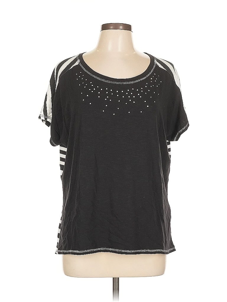 Pre-owned Zenergy By Chico's Short Sleeve T-shirt In Black